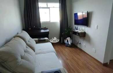 Imagem: O apartamento possui 2 Dormitórios, 1 Banheiro, 1 Vaga na garagem