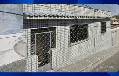 Imagem: A casa possui 1 Dormitório, 1 Banheiro, 10m² de Área e está