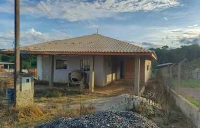 Imagem: A fazenda possui 180m² de Área e está localizado em Colônia