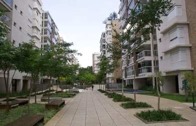 Imagem: O apartamento possui 3 Dormitórios, 5 Banheiros, 3 Vagas na