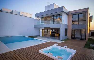 Imagem: Casa 04 quartos sendo 03 suítes para locação no Condomínio