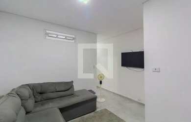 Imagem: A casa possui 1 Dormitório, 1 Banheiro, 2 Vagas na garagem