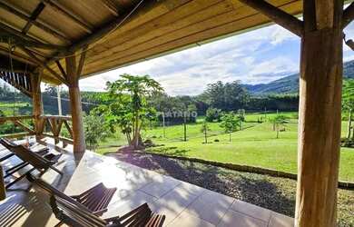 Imagem: A fazenda possui 220m² de Área e está localizado em Ivoti