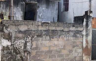 Imagem 5: Vendo casa. 1 Vaga na garageme2 Dormitórios