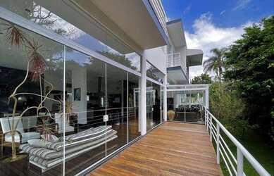 Imagem 9: Casa contemporânea em uns dos melhores condomínio da Granja Viana