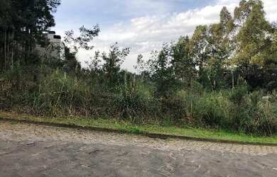 Imagem: O terreno possui 540m² de Área e está localizado em Forqueta