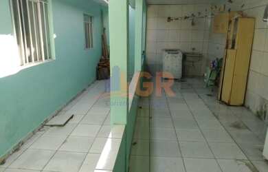 Imagem 7: Casa para Venda em Curitiba, Cajuru, 2 dormitórios, 1 banheiro, 2 vagas