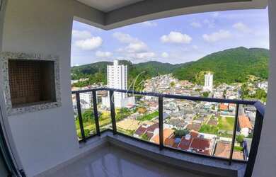 Imagem: O apartamento possui 2 Dormitórios, 2 Banheiros, 1 Vaga na