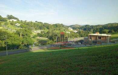 Imagem: O terreno possui 1.332m² de Área e está localizado em Jambeiro