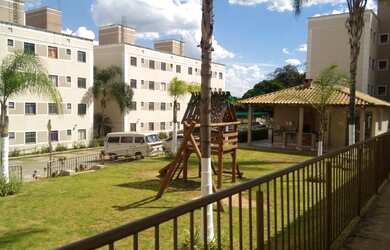 Imagem: O apartamento possui 2 Dormitórios, 1 Banheiro, 1 Vaga na garagem