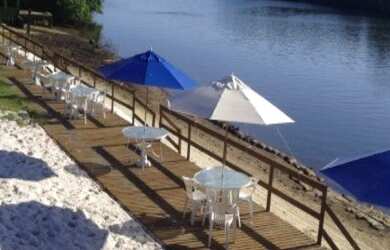 Imagem: A fazenda possui 2.500m² de Área e está localizado em Barra