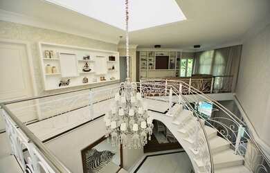 Imagem 6: Lindíssima casa no condomínio São Paulo II com 570 metros. Granja Viana