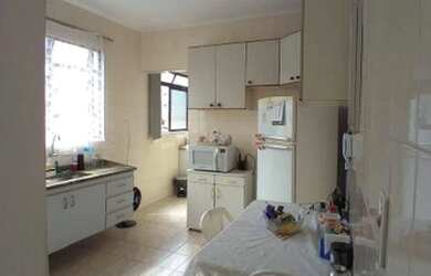 Imagem 8: Apartamento 1º andar, Sala, 2 dormitórios,1 wc Social, Coz. A. de Serv. uma Vaga de Garage