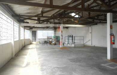 Imagem: O depósito possui 689m² de Área e está localizado em Vila