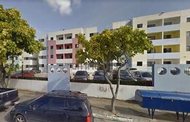 Imagem: O apartamento possui 3 Dormitórios, 1 Banheiro, 1 Vaga na garagem