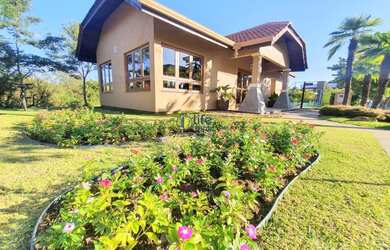 Imagem: O terreno possui 540m² de Área e está localizado em Santo