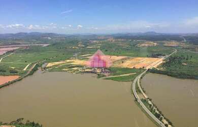 Imagem: O terreno possui 20000m² de Área e está localizado em Centro