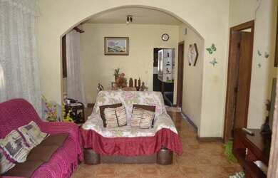 Imagem: A casa possui 2 Dormitórios, 2 Banheiros, 86m² de Área e