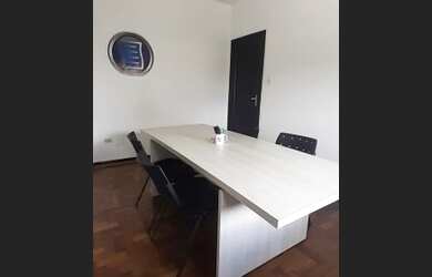 Imagem: O depósito possui 12m² de Área e está localizado em Bigorrilho