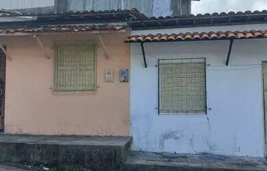 Imagem: A casa possui 2 Dormitórios, 1 Banheiro e está localizado