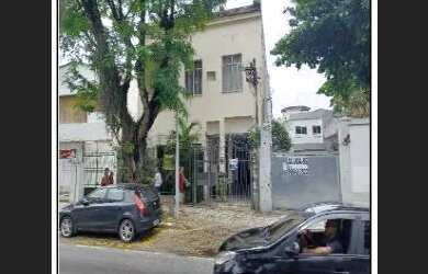 Imagem: O apartamento possui 2 Dormitórios, 1 Banheiro, 70m² de Área