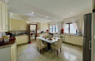 Imagem 14: Luxuoso apartamento de frente para o mar em condomínio de alto padrão...