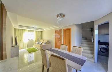 Imagem: A casa em condomínio possui 3 Dormitórios, 3 Banheiros, 2