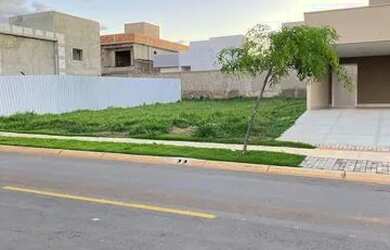 Imagem: O terreno possui 313m² de Área e está localizado em Aparecida