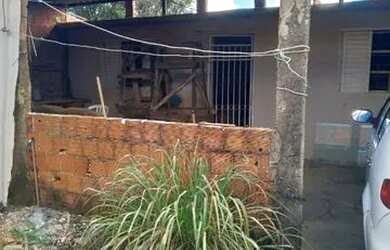 Imagem: A casa em condomínio possui 3 Dormitórios, 2 Banheiros, 2