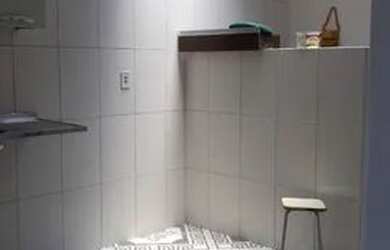 Imagem: A casa possui 2 Dormitórios, 1 Banheiro e está localizado