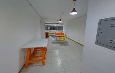 Imagem: O depósito possui 1 Vaga na garagem, 36m² de Área e está