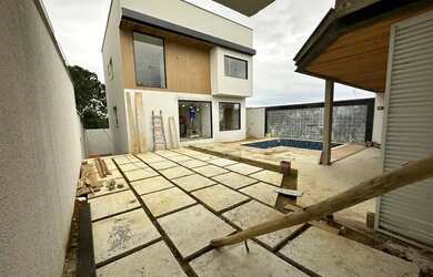 Imagem 1: Casa vista de vitória. 500m² de Área, 3 Vagas na garageme5 Dormitórios