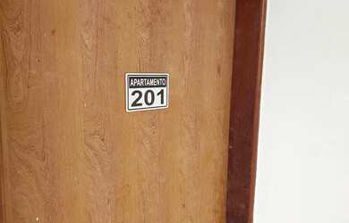 Imagem: A kitnet possui 1 Dormitório, 1 Banheiro, 1 Vaga na garagem