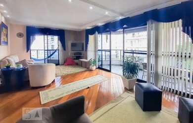 Imagem: O apartamento possui 4 Dormitórios, 5 Banheiros, 3 Vagas na