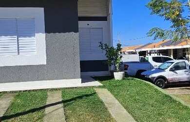 Imagem: A casa em condomínio possui 2 Dormitórios, 2 Banheiros, 2