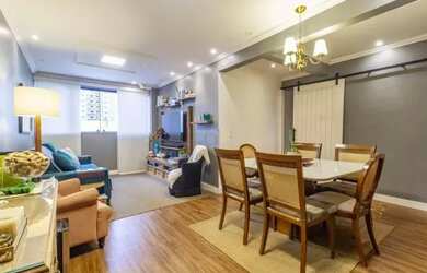 Imagem: O apartamento possui 3 Dormitórios, 2 Banheiros, 2 Vagas na