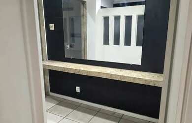 Imagem 6: Loja Edifício Stael Luiza, Savassi, 58 metros, 02 pavimentos, frente de blindex