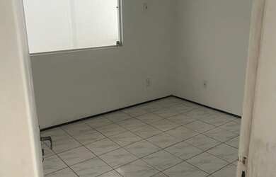 Imagem 5: Alugo casa na Avenida Atlântica praia do Araçagy melhor localização...