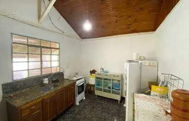 Imagem 14: Casa. Piscina, Churrasqueira, Varandae1 Vaga na garagem