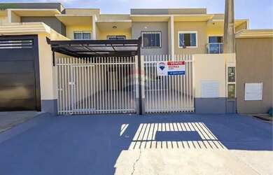 Imagem: A casa possui 3 Dormitórios, 3 Banheiros, 108m² de Área e