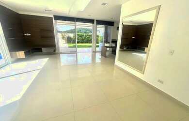 Imagem 15: Casa para alugar em Santana de Parnaíba, Alphaville, com 3 quartos, com...