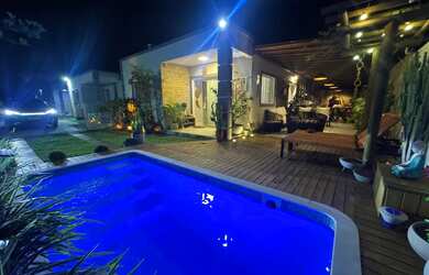 Imagem: A casa em condomínio possui 2 Dormitórios, 2 Banheiros, 1