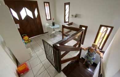 Imagem: A casa em condomínio possui 3 Dormitórios e está localizado