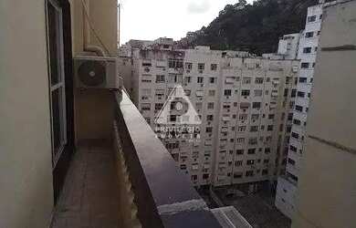 Imagem 15: Apartamento Reformado de 3 quartos, 2 banheiros, 95 m², arejado e silencioso