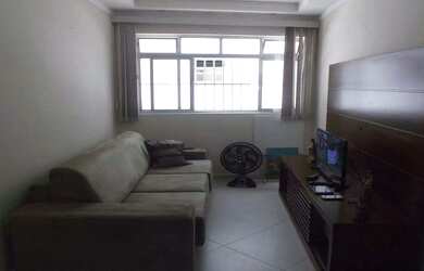 Imagem: O apartamento possui 1 Dormitório, 1 Banheiro, 1 Vaga na garagem