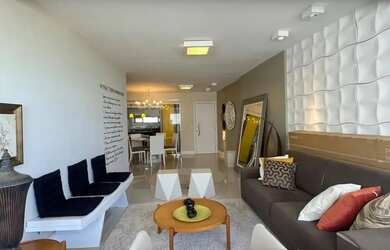 Imagem: O apartamento possui 3 Dormitórios, 4 Banheiros, 2 Vagas na