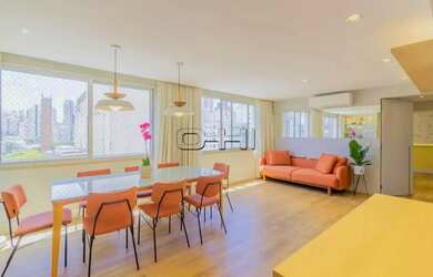 Imagem: O apartamento possui 3 Dormitórios, 1 Banheiro, 1 Vaga na garagem