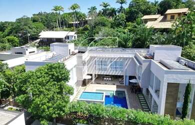 Imagem: A casa possui 5 Dormitórios, 5 Banheiros, 5 Vagas na garagem