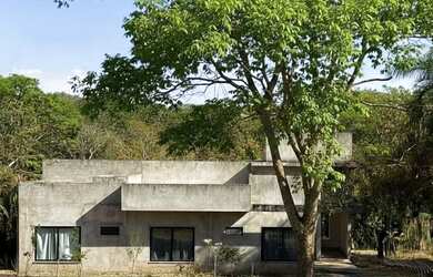 Imagem: A fazenda possui 2.301m² de Área e está localizado em Área