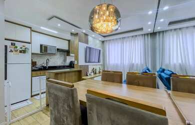 Imagem: O apartamento possui 2 Dormitórios, 1 Banheiro, 1 Vaga na garagem